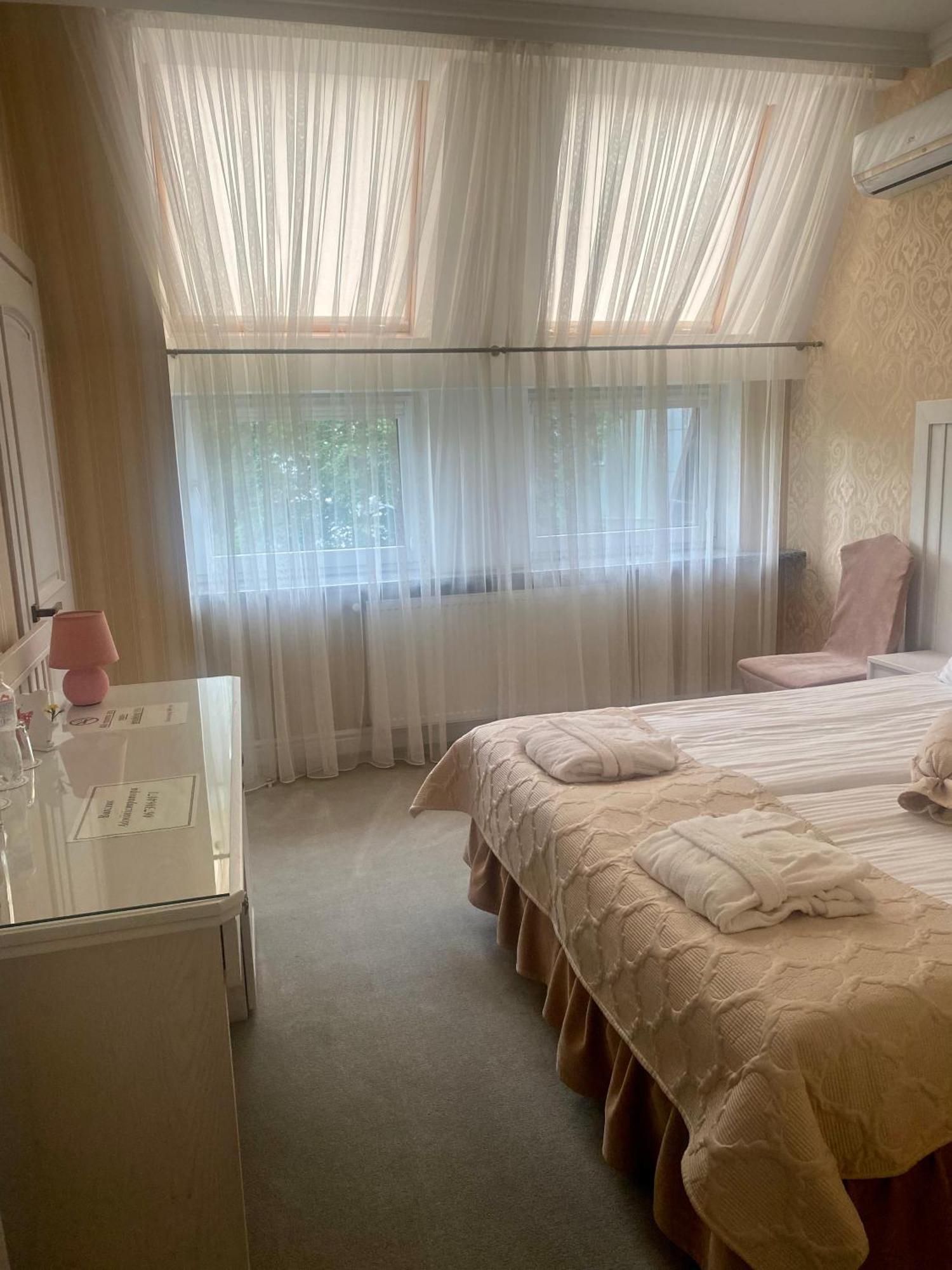 Boutique Hotel Deluxe Kamenec Podolský Exteriér fotografie